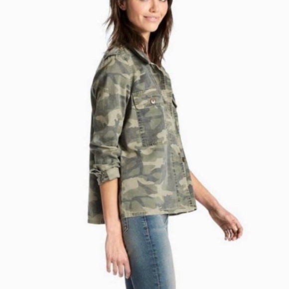 Lucky Brand Women’s Green Camo Print Long Sleeve Blouse Top Shirt NWOT Medium - Picture 3 of 12